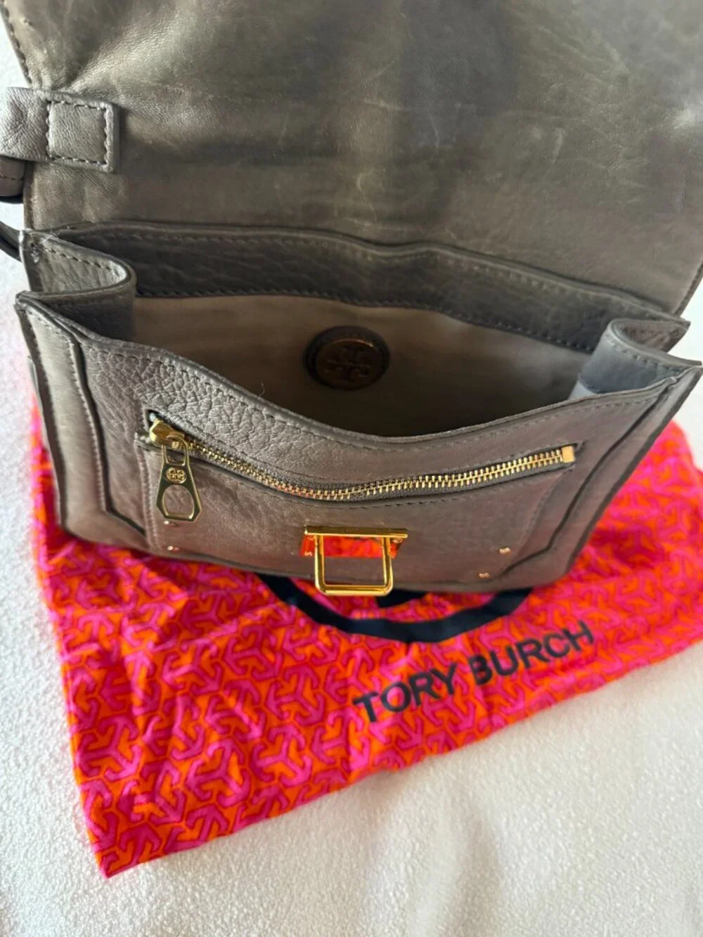 Tory Burch Taupe Gray Pebbled Leather Envelope Wristlet Clutch